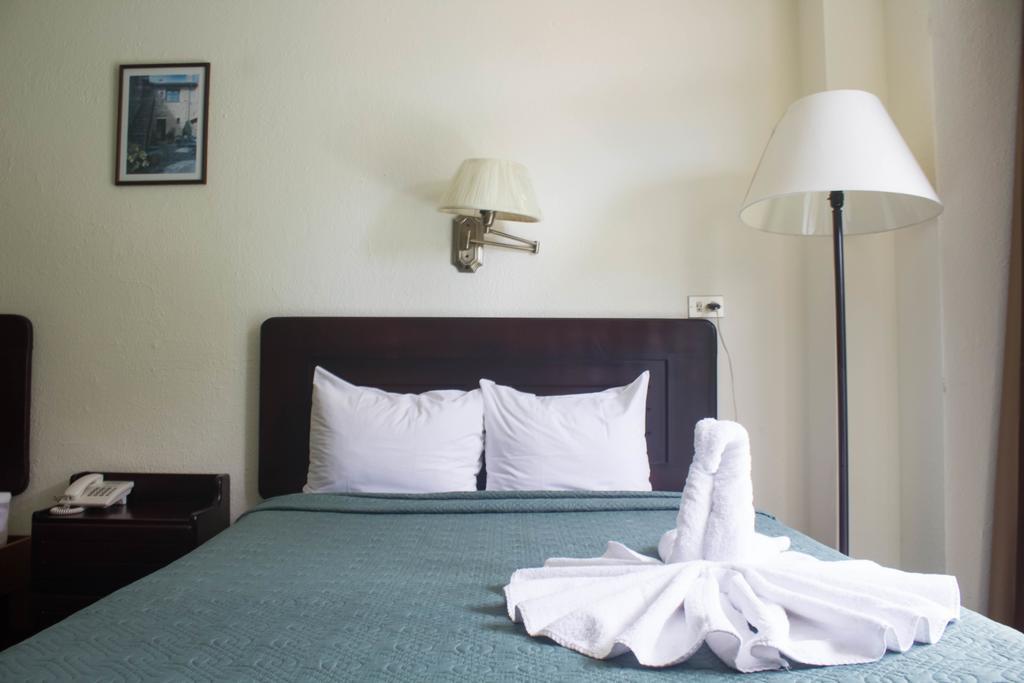 Nuevo Maragato Hotel & Hostel Сан-Хосе Экстерьер фото