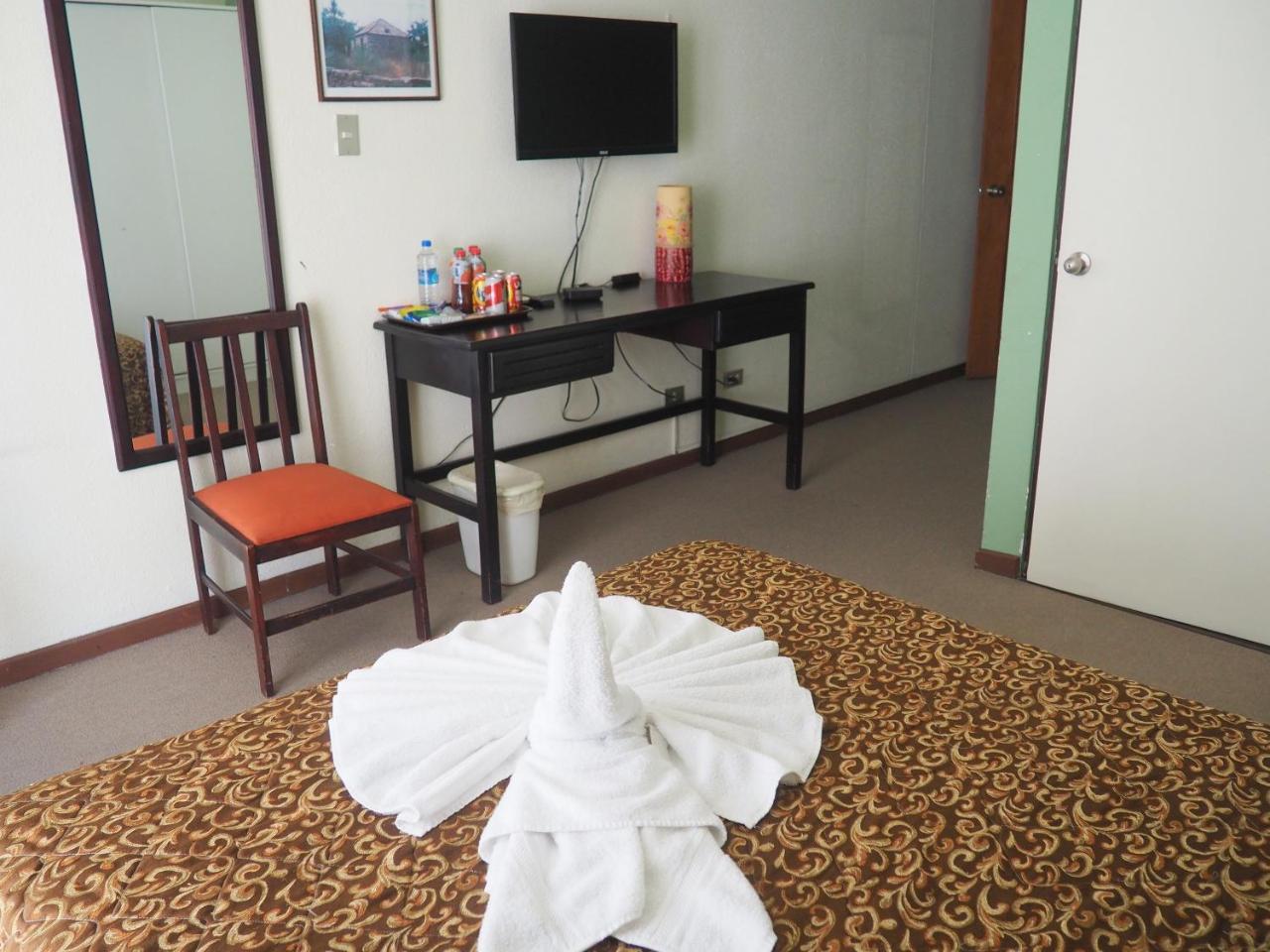 Nuevo Maragato Hotel & Hostel Сан-Хосе Экстерьер фото